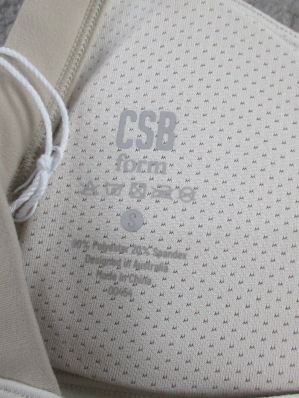 CSB Crop Shop Boutique Form Alani Crop Top Womens Small Two Tone Vanilla NEW - Picture 9 of 10